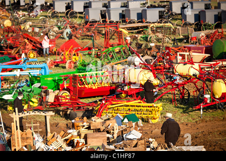 Überblick über eine Amish jährliche Schlamm Verkauf zur Unterstützung der Feuerwehr in Gordonville, PA. Stockfoto