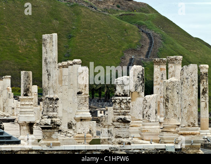 Beit Shean, Scythopolis. Israel nationale Park.roman Säulen, die Arkaden in der Nähe von cardo Stockfoto