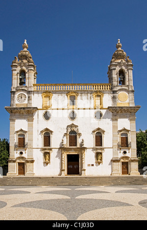 Die Kirche der Muttergottes von Carmo in Faro, Portugal. Stockfoto