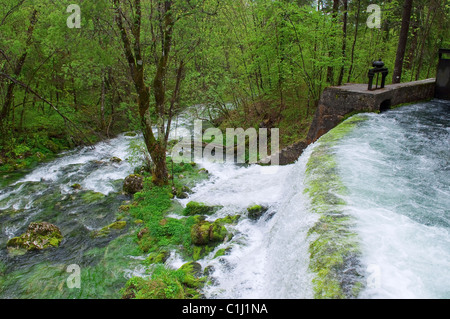 Damm, Fluss Soca, Slowenien Stockfoto