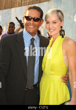 Bryant Gumbel und Hilary Quinlan Apollo Theater 75. Jubiläums-Gala am Apollo Theater - Ankunft New York City, USA - Stockfoto