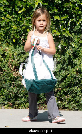 Coco Arquette Heimweg von der Schule Los Angeles, Kalifornien - 04.06.09 Stockfoto