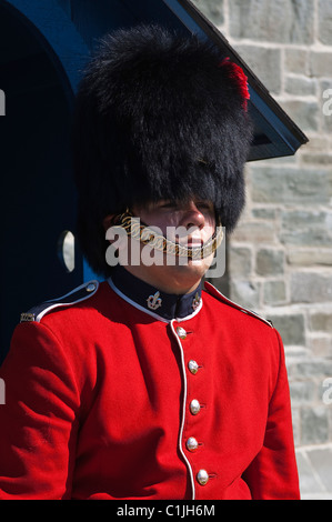 Quebec City, Quebec, Kanada. Wache in der Citadelle von Québec und im Royal 22e Regiment Museum. Stockfoto