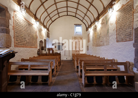 Interieur der Kirche St. Issui, Partrishow, Wales, UK Stockfoto