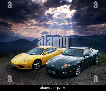 Aston Martin DB7 Vantage und Ferrari 360, ab 1999 Stockfoto