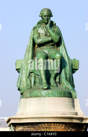 Frankreich, Paris, Skulptur von Jean Baptiste Lamarck im Jardin des Plantes Pflanze Garten Stockfoto