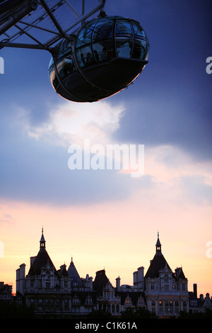 Vereinigtes Königreich, London, das große Rad: London Big Eye (Baujahr 2000, 135m Höhe) Stockfoto