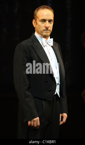 Derren Brown nimmt an einem Fototermin für seine Show "Enigma" am Adelphi Theatre London, England - 16.06.09 Stockfoto