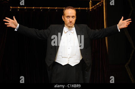 Derren Brown nimmt an einem Fototermin für seine Show "Enigma" am Adelphi Theatre London, England - 16.06.09 Stockfoto