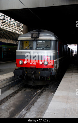 BB 67400 Klasse Anzahl 567438 Elektrolokomotive 1969-75 am Gare du Nord Paris Stockfoto