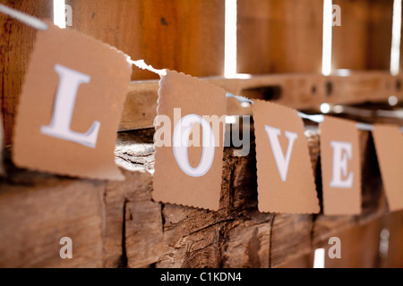Zeichen, die das Wort Liebe Rechtschreibung Stockfoto
