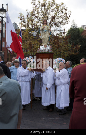 Maltesische religiöse Treffen in Horseferry Road in Westminster, London. Stockfoto