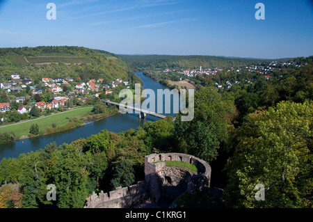 Deutschland, Wertheim. Sehen Sie in der Nähe von Zusammenfluss von Tauber & Mains vom Hügel Burgruine Hohenburg. Stockfoto