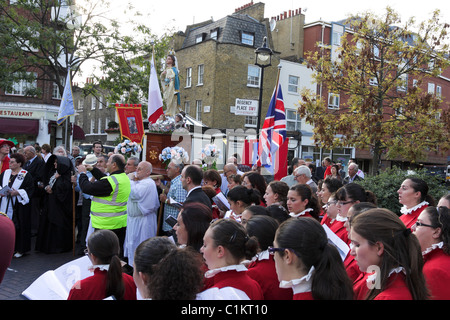 Maltesische religiöse Treffen in Horseferry Road in Westminster, London. Stockfoto