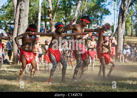 Einheimische Tänzer beim Laura Aboriginal Dance Festival. Laura, Queensland, Australien Stockfoto