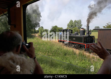 Frankreich, Somme, Baie de Somme, Dampfzug an der Baie de Somme Stockfoto