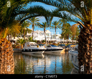 ES - MALLORCA: Der Yachthafen von Cala d ' or Stockfoto