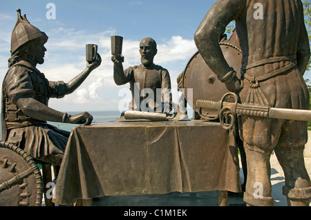 Philippinen-Bohol Island dieses Denkmal zu gedenken der Blutpakt zwischen spanischen Miguel Lopez de Legazpi & Chef Sikatuna 1565 Stockfoto