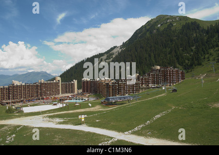 Dorf von Belle-Plagne in La Plagne, französischen Alpen im Sommer Stockfoto