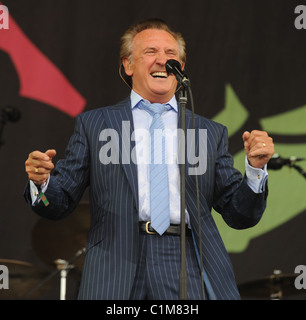 Tony Christie beim Glastonbury Festival 2009 - Tag 3 Somerset, England - 28.06.09 durchführen (): Stockfoto