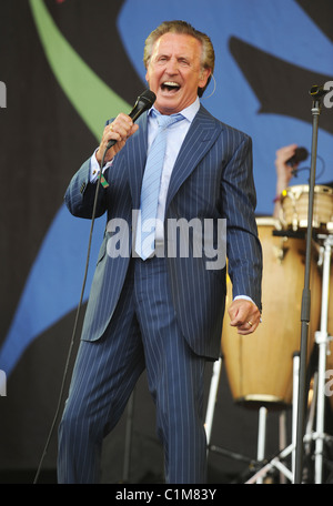 Tony Christie beim Glastonbury Festival 2009 - Tag 3 Somerset, England - 28.06.09 durchführen (): Stockfoto