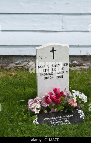Der Friedhof an der historischen Indianer-Kapelle in Tadoussac, Quebec, Kanada. Stockfoto