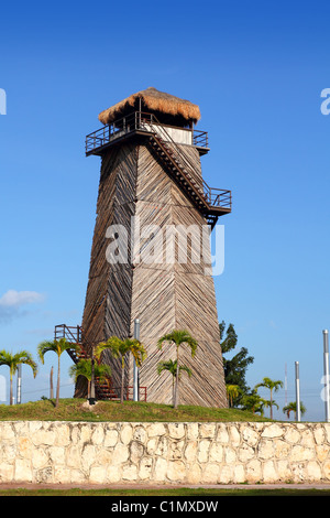 Cancun alten Flughafen Kontrolle Turm alte hölzerne als Wahrzeichen Denkmal Stockfoto