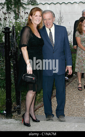 Sir David Frost und Sarah Ferguson auf Sir David Frost jährliche Sommer-Gartenparty in Chelsea London, England - 02.07.09 Stockfoto