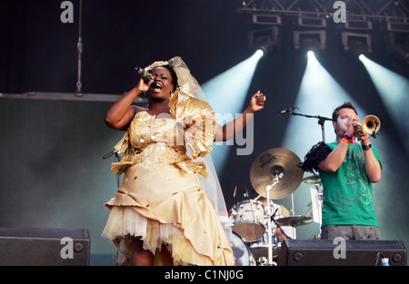 Basement Jaxx erklingt in der Wireless 2009 statt im Hyde Park - Tag 1 London, England - 04.07.09 obligatorisch Credit: Stockfoto