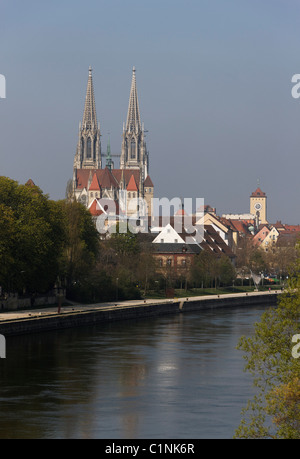 Regensburg, Dom St. Peter, Blick Über Die Donau von Osten Stockfoto