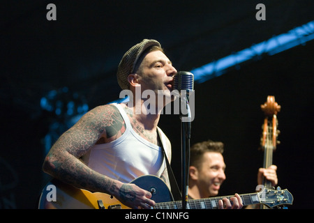 Mitglieder der Band Mystery Gang führen auf das Konzert in Budapest, Ungarn, 2010. Stockfoto