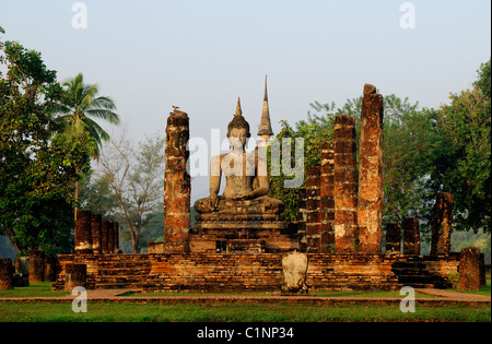 Thailand, Sukhothai Provinz Sukhothai Historical Park Weltkulturerbe von der UNESCO zum Tempel Wat Mahathat Stockfoto