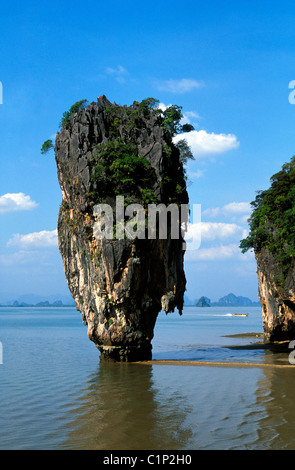 Thailand Phang Nga Provinz Ko Khao Phing Kan Phang-Nga Bay Nationalpark Ao Phang Nga Blick auf Koh Tapu so-called James Bond Stockfoto