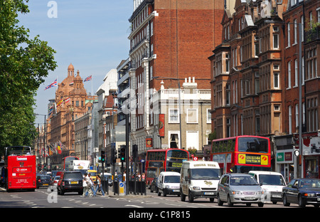 Vereinigtes Königreich, London, Knightsbridge District, Brompton Road Stockfoto