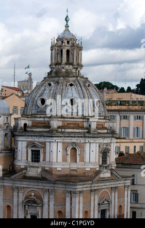 Detail der römischen Bauten in der Nähe von Piazza Venecia, Italien. Stockfoto