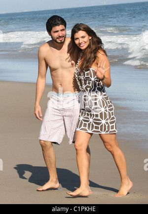 Alejandro Gomez Monteverde und Ali Landry am Malibu Beach Kalifornien, USA - 11.07.09 Stockfoto