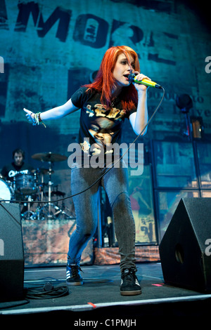 Hayley Williams von Paramore unterstützt keinen Zweifel an der ersten Midwest Bank Amphitheater Chicago, Illinois - 11.07.09 Stockfoto