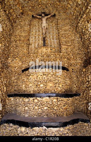 Knochenkapelle in der Karmelitenkirche Stockfoto