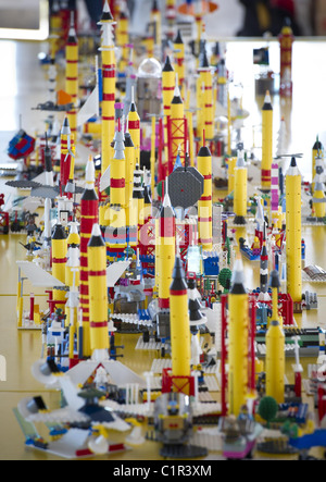 Bauen der Zukunft Studenten gebrauchte LEGOs "Bauen der Zukunft" am NASA Kennedy Space Center in Cape Canaveral, Florida am Mittwoch, Stockfoto