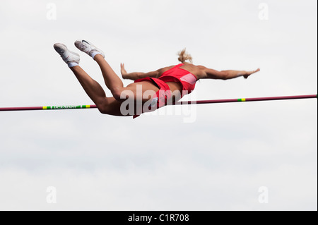 Prag - Blond Athleten springen am Wenzelplatz Stockfoto