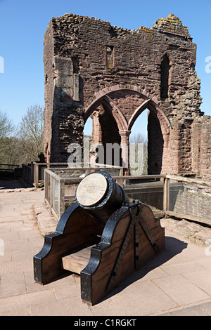 Roaring Meg des Mörtels verwendet, Goodrich Castle im Bürgerkrieg im Jahre 1646 Herefordshire England UK zu zerstören Stockfoto