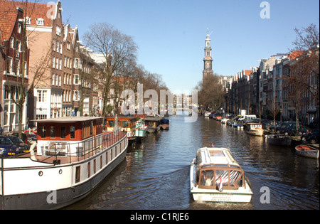 Blick entlang der Prinsengracht Kanal der Westerkerk Kirche in Amsterdam Stockfoto