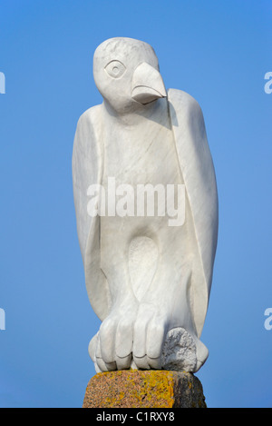 "Mythische südamerikanischen Vogel". Skulptur von Gordon Young. Tern-Projekt. Morecambe, Lancashire, England, Vereinigtes Königreich, Europa. Stockfoto