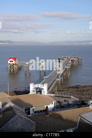 Murmelt Pier und RNLI Lifeboat Station in der Nähe von Swansea, Südwales Stockfoto