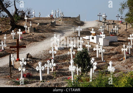 Friedhof auf der Insel von Fadiouth, bestehend aus Muscheln, Senegal, Afrika Stockfoto