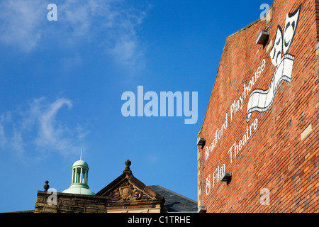 Spielhaus und Filmtheater Bradford West Yorkshire England Stockfoto