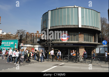 Earls Court U-Bahn Station London Stockfoto