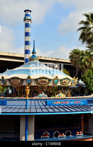 Karussellfahrt im Houston Downtown Aquarium. Texas, USA. Stockfoto