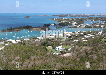 Luftaufnahme des Juden Bay, Riddells Bay und Granaway tief in Bermuda. Stockfoto