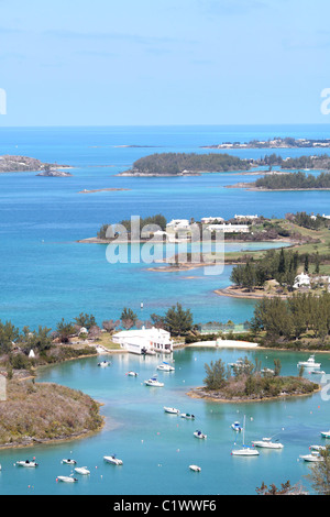 Luftaufnahme des Juden Bay, Riddells Bay und Granaway tief in Bermuda. Stockfoto